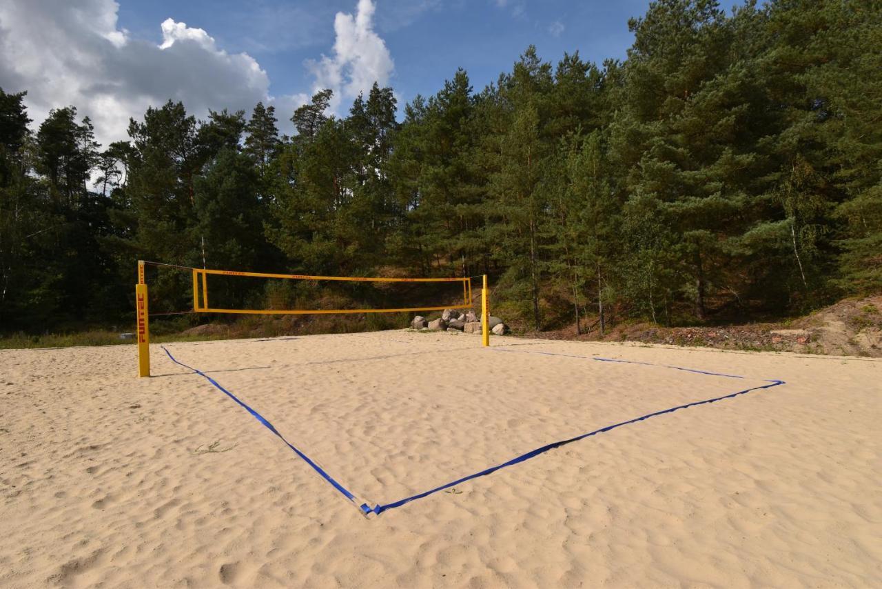 Ferienhaus Fuer Die Ganze Familie - Kamin-Sauna-See Krakow am See Esterno foto