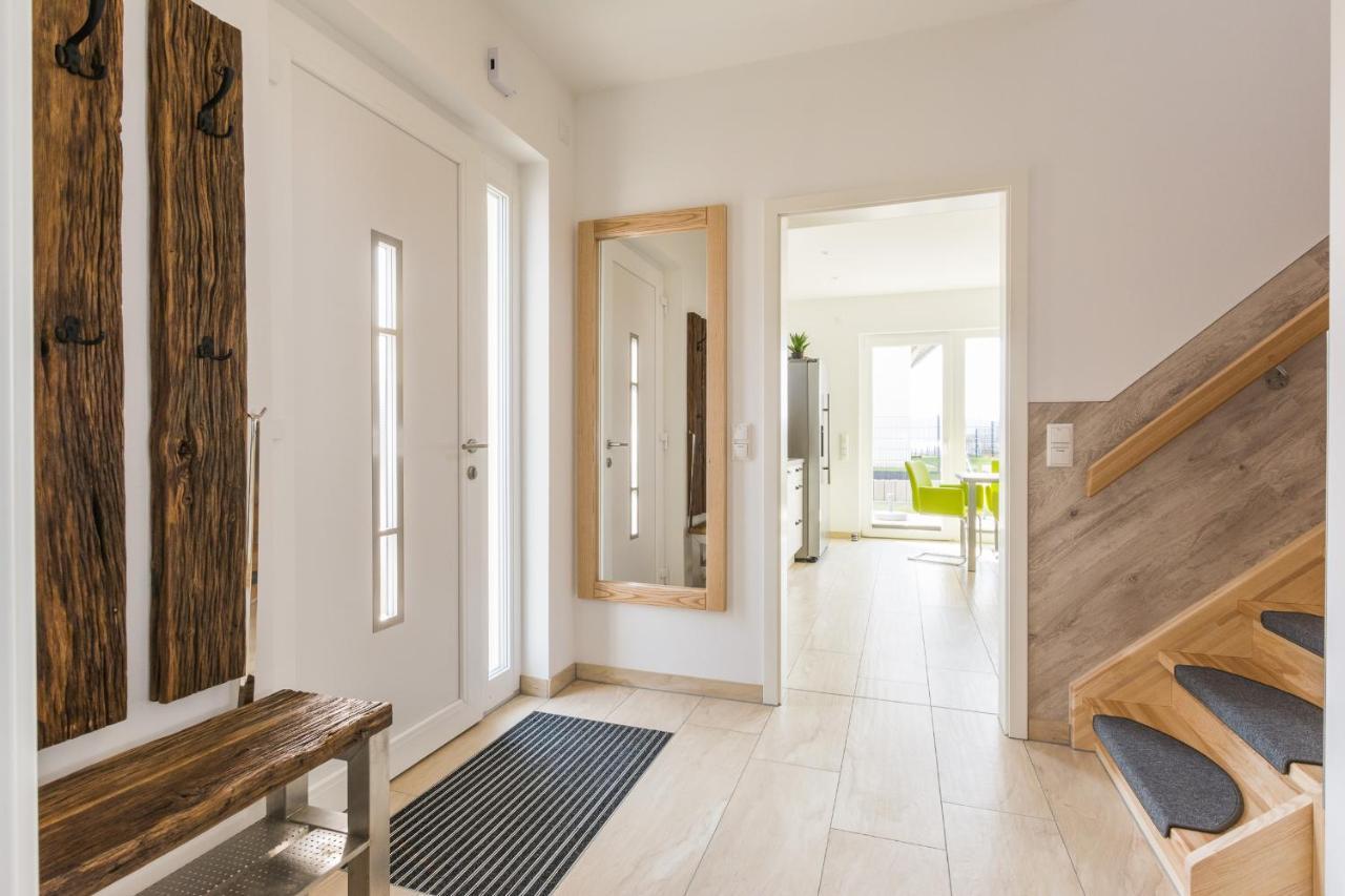 Ferienhaus Fuer Die Ganze Familie - Kamin-Sauna-See Krakow am See Esterno foto